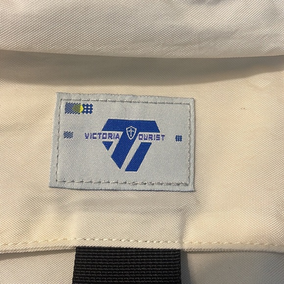 A large Belt/Waist/Fanny BAG in white&black. Zipper close and adjustable waist. - Picture 3 of 5